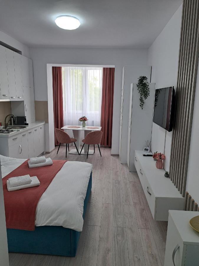 Amda Studio Onesti Dış mekan fotoğraf