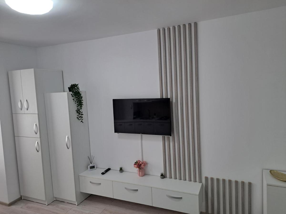 Amda Studio Onesti Dış mekan fotoğraf